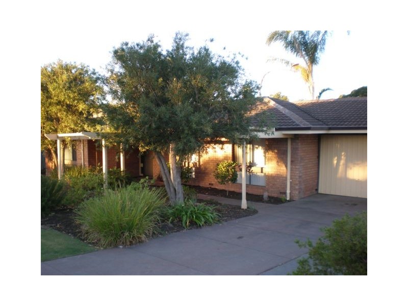 10 Castlefern Way, Duncraig WA 6023