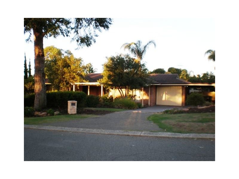 10 Castlefern Way, Duncraig WA 6023