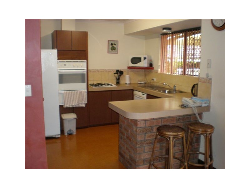 10 Castlefern Way, Duncraig WA 6023