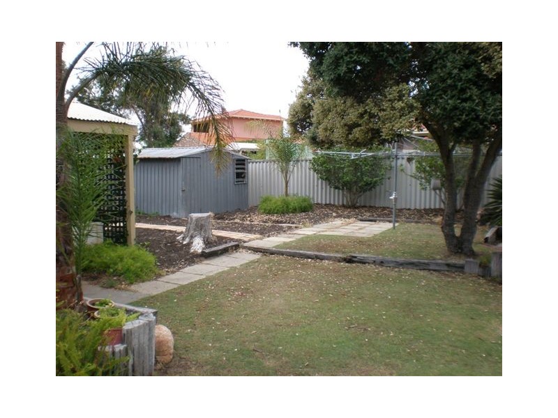 10 Castlefern Way, Duncraig WA 6023