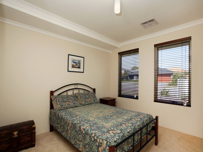 70 Conti Rd, Tapping WA 6065