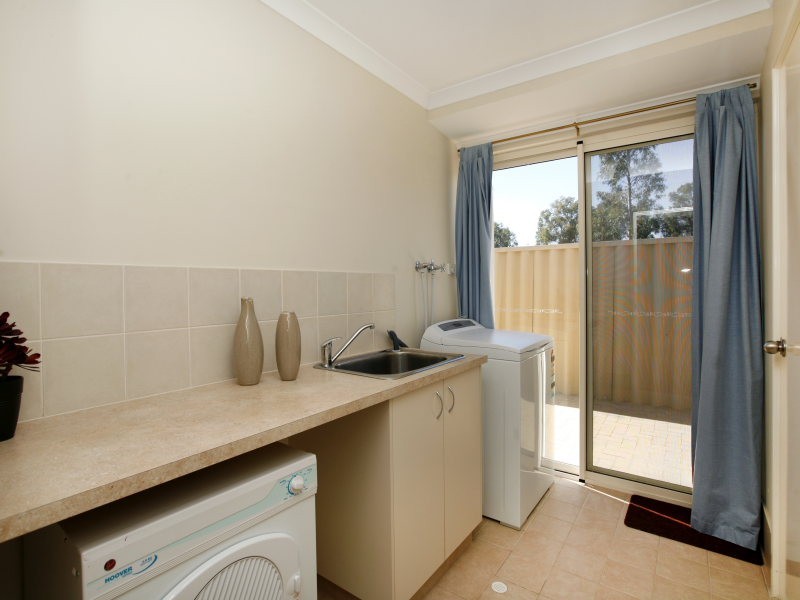 70 Conti Rd, Tapping WA 6065