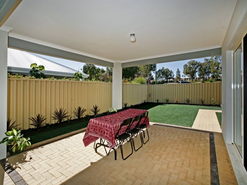 70 Conti Rd, Tapping WA 6065