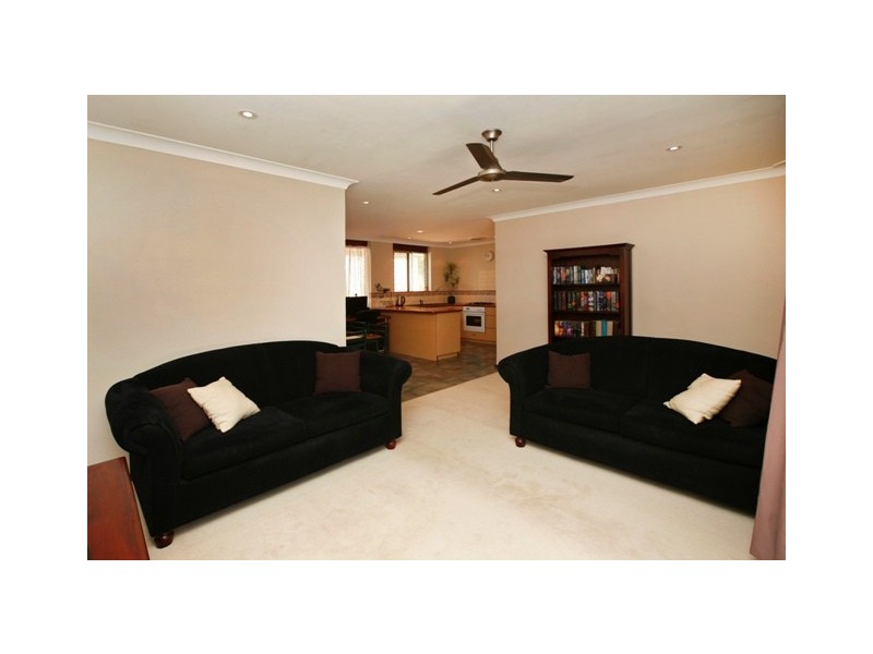 215 Camberwarra Dve, Craigie WA 6025
