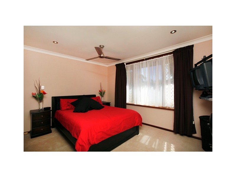 215 Camberwarra Dve, Craigie WA 6025