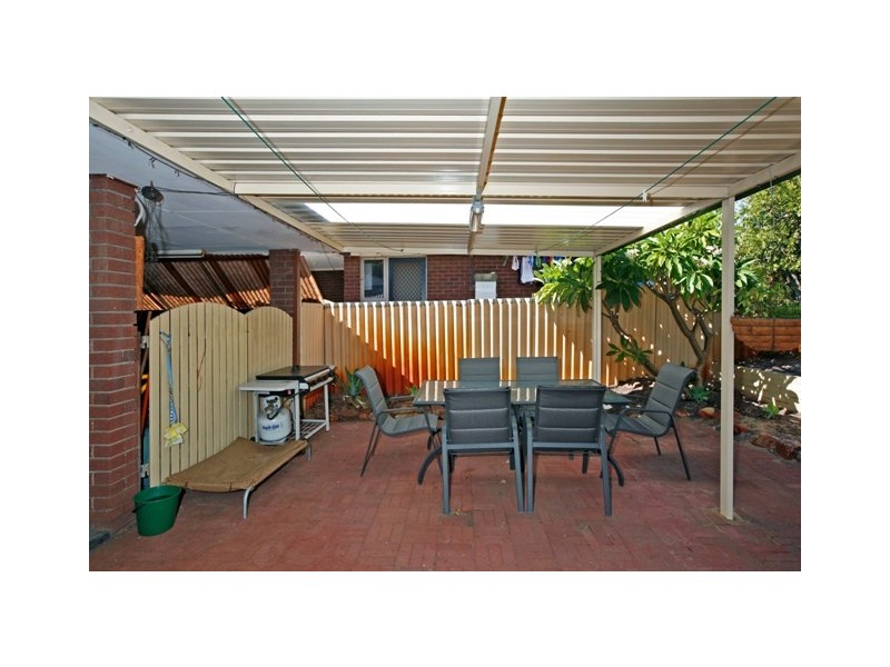 215 Camberwarra Dve, Craigie WA 6025
