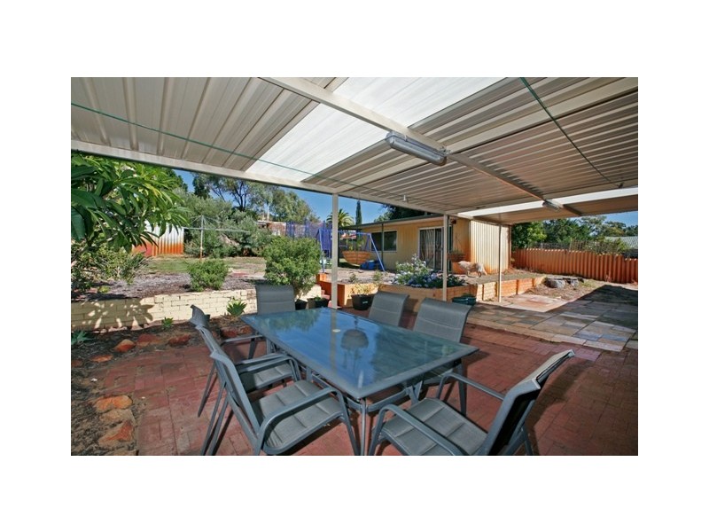 215 Camberwarra Dve, Craigie WA 6025