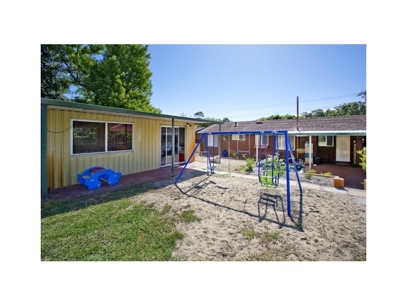 215 Camberwarra Dve, Craigie WA 6025