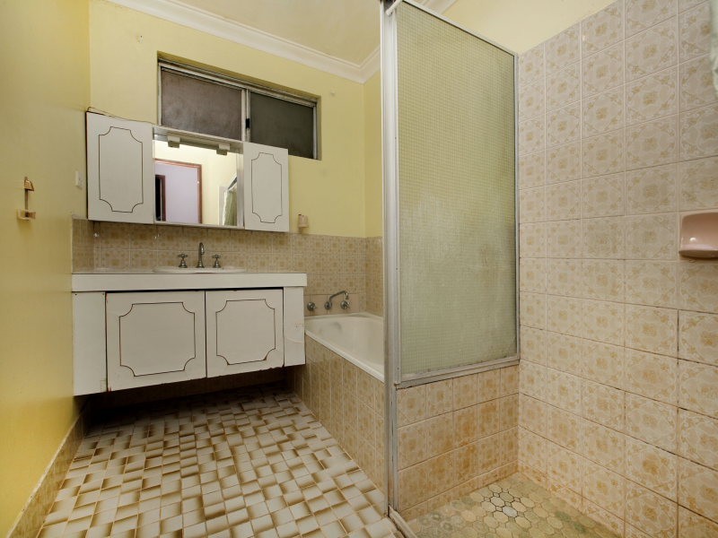 22 Gregory Ave, Padbury WA 6025