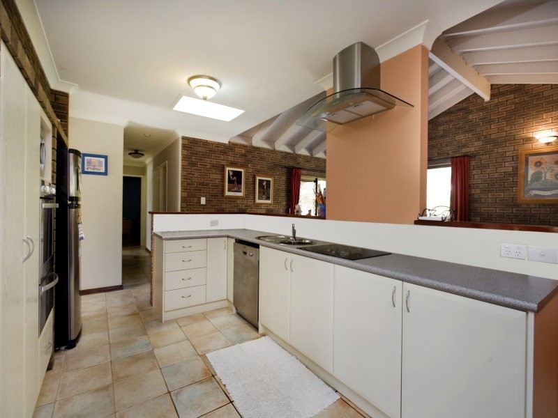 9  Nannatee Way, Wanneroo WA 6065