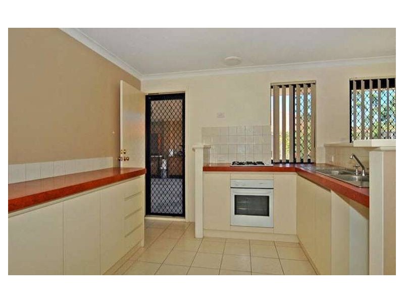 30 Sandilands Circuit, Tapping WA 6065