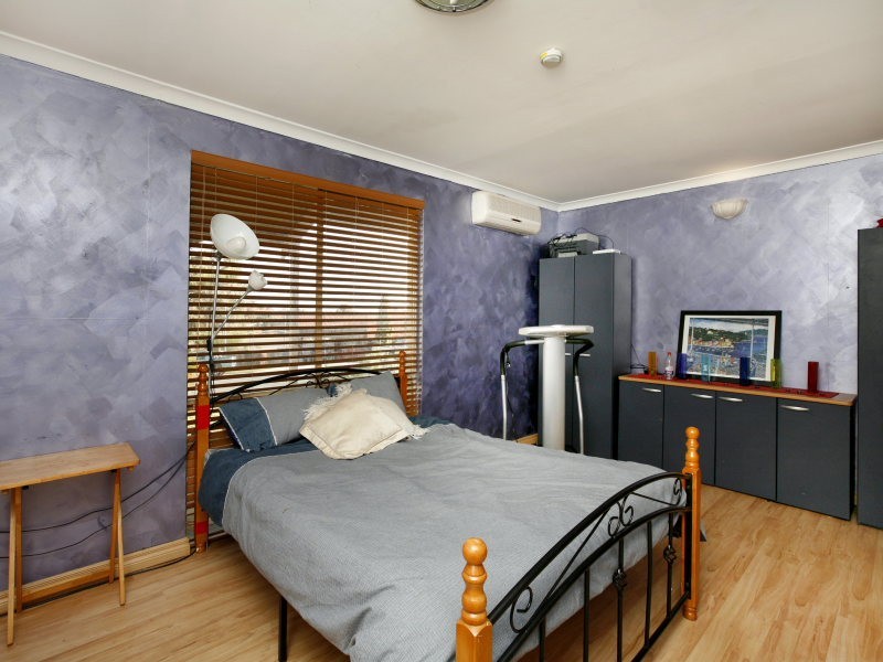 8 Webb Place, Hillarys WA 6025