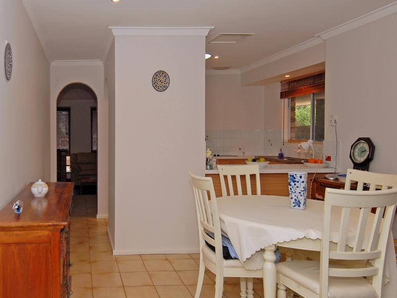 16 Culwalla Close, Kallaroo WA 6025