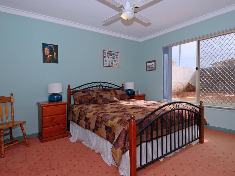 2 Merrifield Place, Mullaloo WA 6027