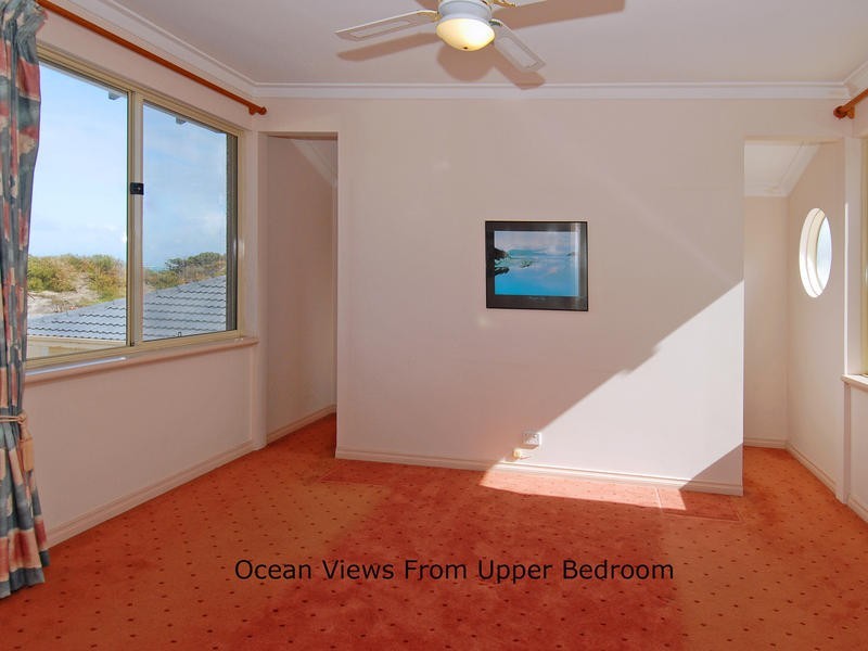 2 Merrifield Place, Mullaloo WA 6027