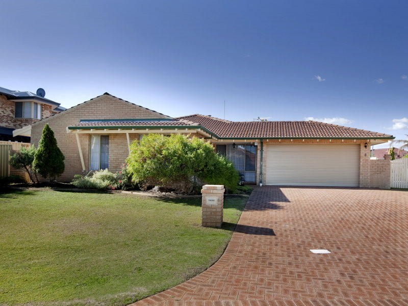 8 Carron Rise, Hillarys WA 6025