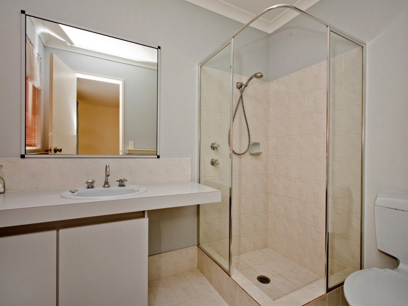 8 Carron Rise, Hillarys WA 6025