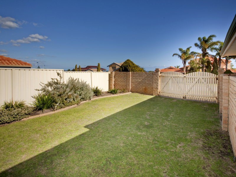 8 Carron Rise, Hillarys WA 6025