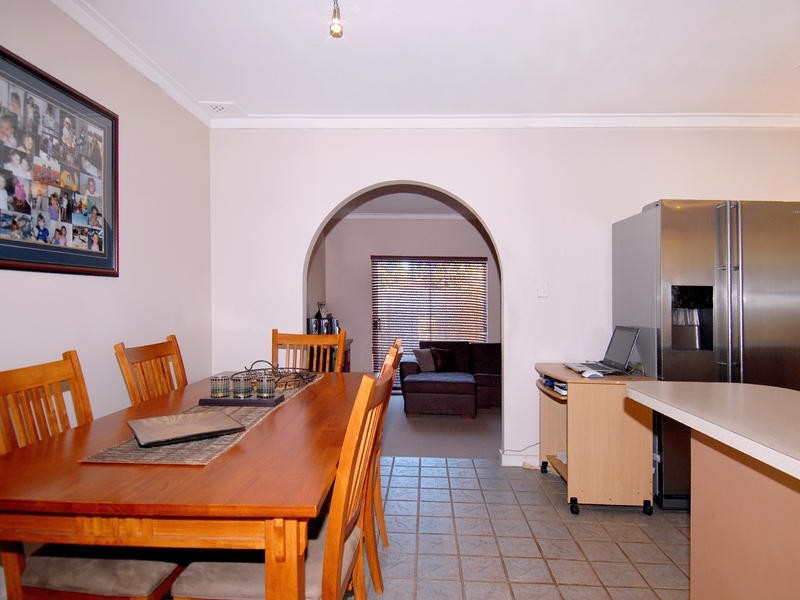 38 Mayflower Cr, Craigie WA 6025