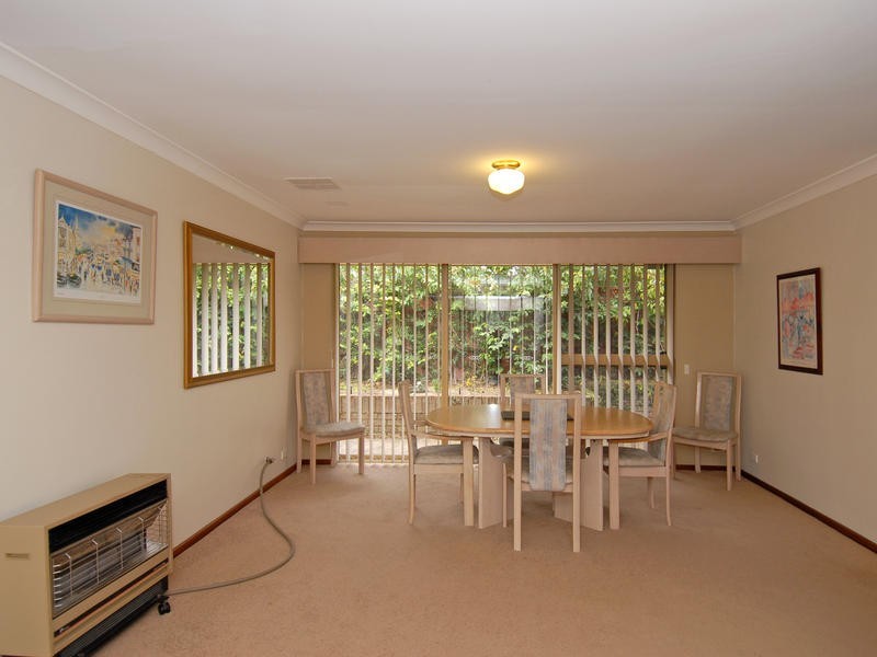 12 Georges Close, Kallaroo WA 6025