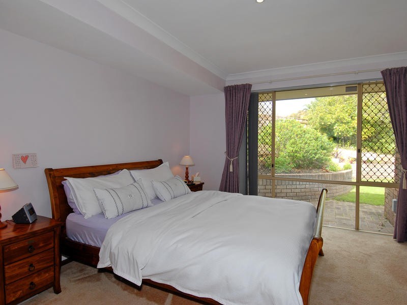 12 Georges Close, Kallaroo WA 6025