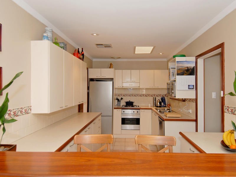 8 Venus Way, Hillarys WA 6025