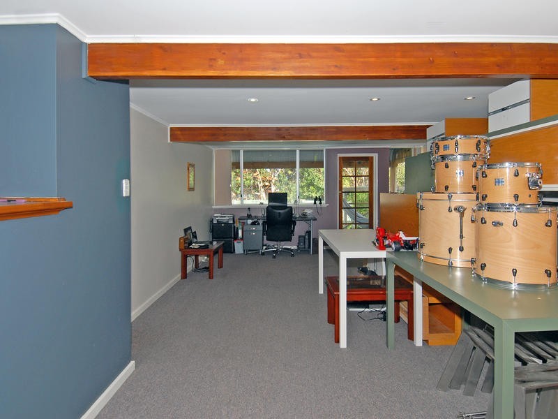 8 Venus Way, Hillarys WA 6025