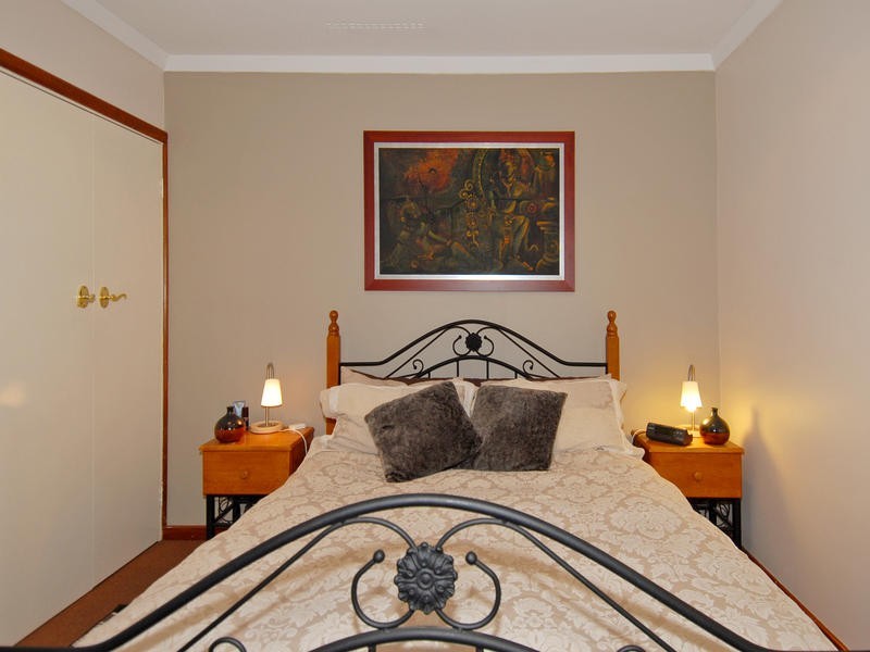 8 Venus Way, Hillarys WA 6025