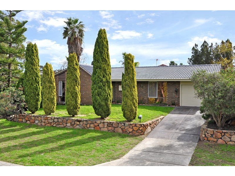 22 Langholm Pl, Duncraig WA 6023