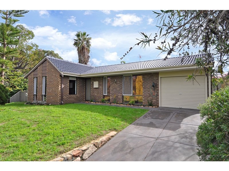 22 Langholm Pl, Duncraig WA 6023