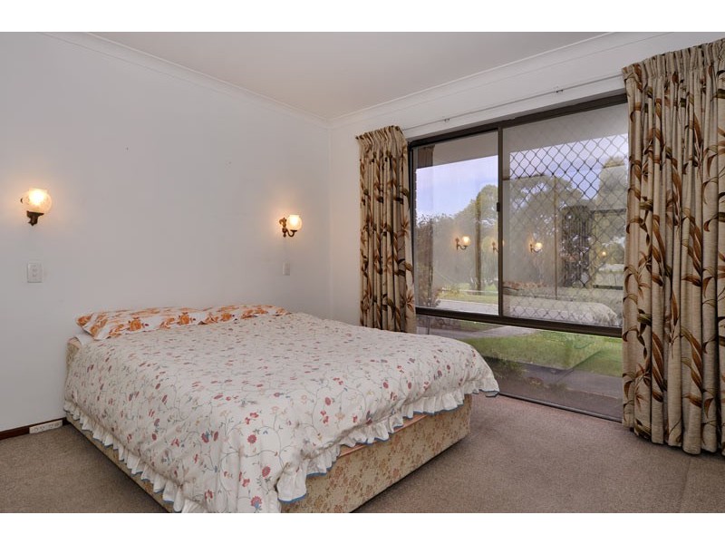 22 Langholm Pl, Duncraig WA 6023