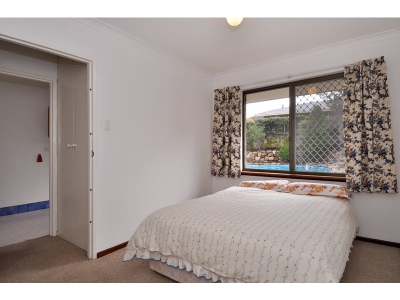 22 Langholm Pl, Duncraig WA 6023