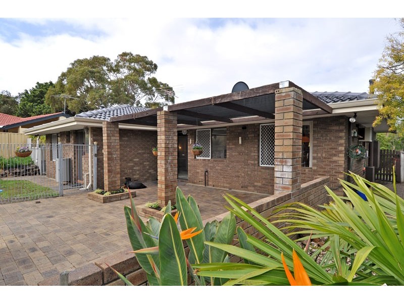 22 Langholm Pl, Duncraig WA 6023