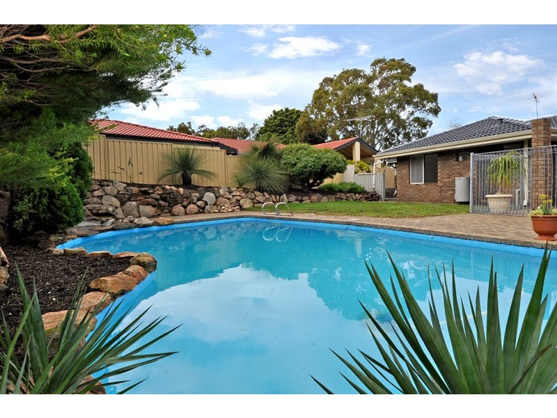 22 Langholm Pl, Duncraig WA 6023