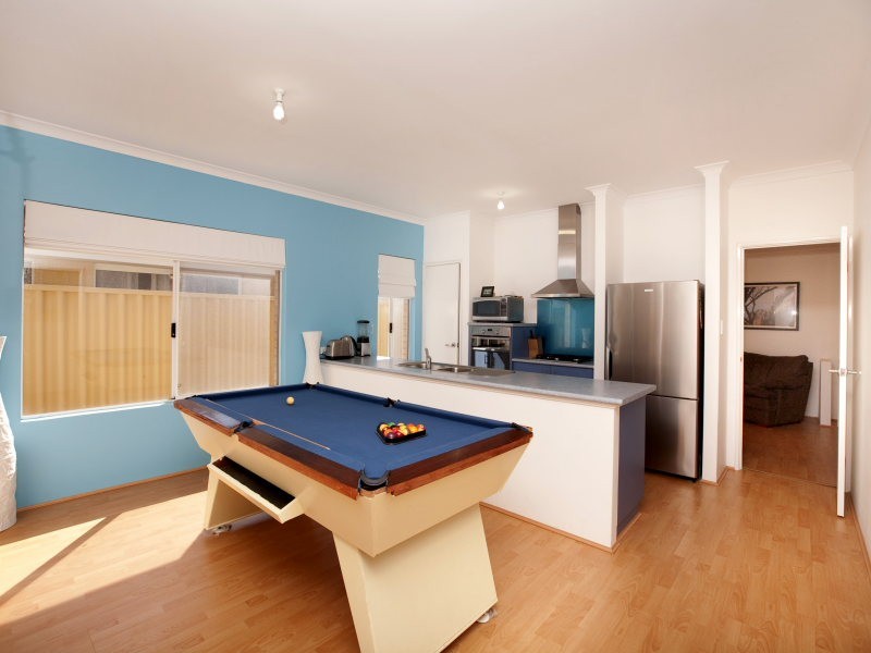 10 Belfast Circuit, Ridgewood WA 6030