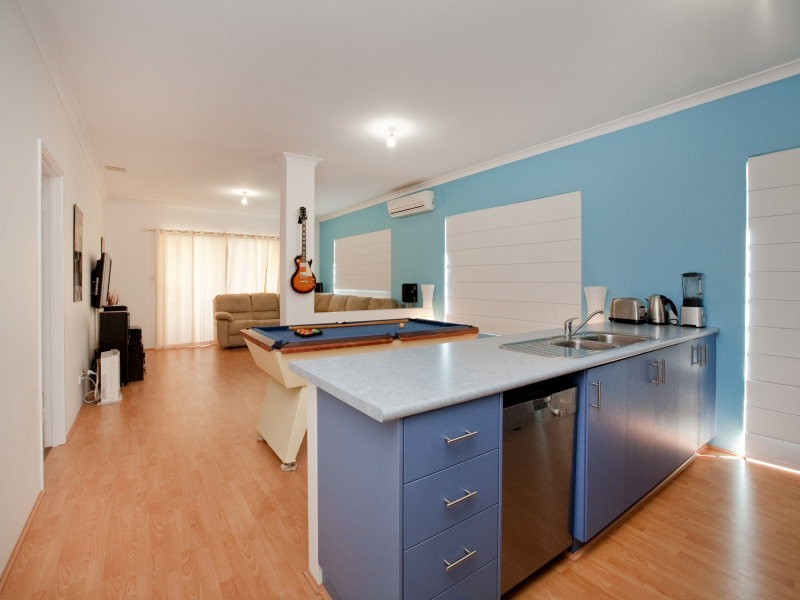10 Belfast Circuit, Ridgewood WA 6030