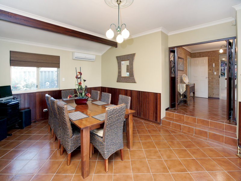 20 Standish Way, Woodvale WA 6026
