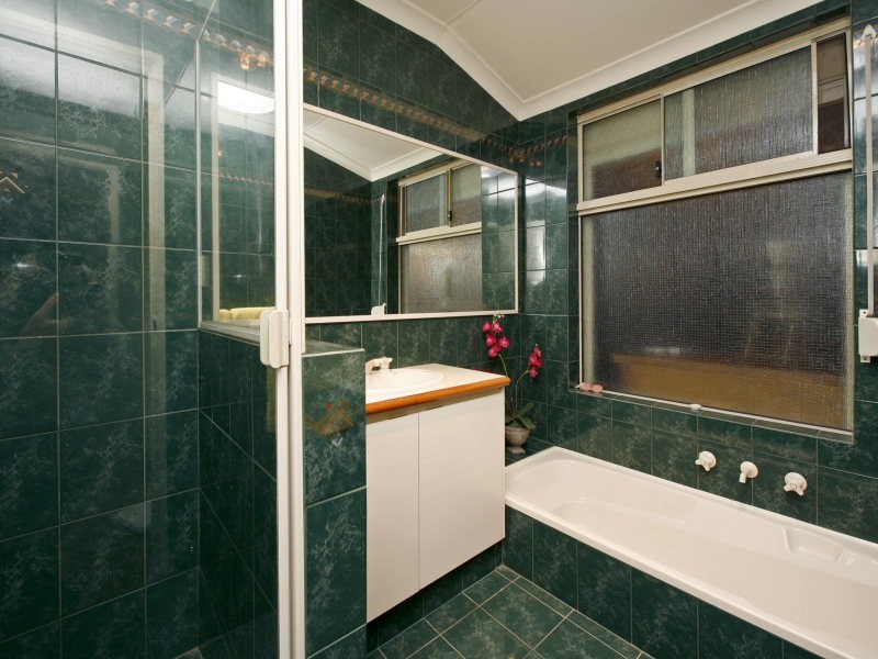 20 Standish Way, Woodvale WA 6026