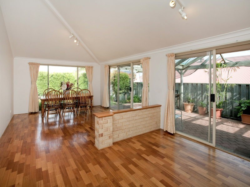 12 Parkhurst Rise, Padbury WA 6025