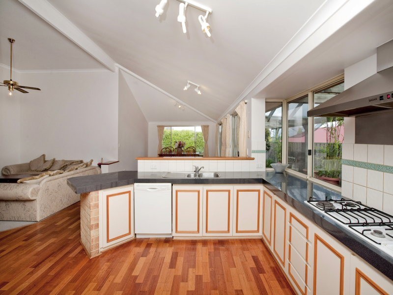 12 Parkhurst Rise, Padbury WA 6025