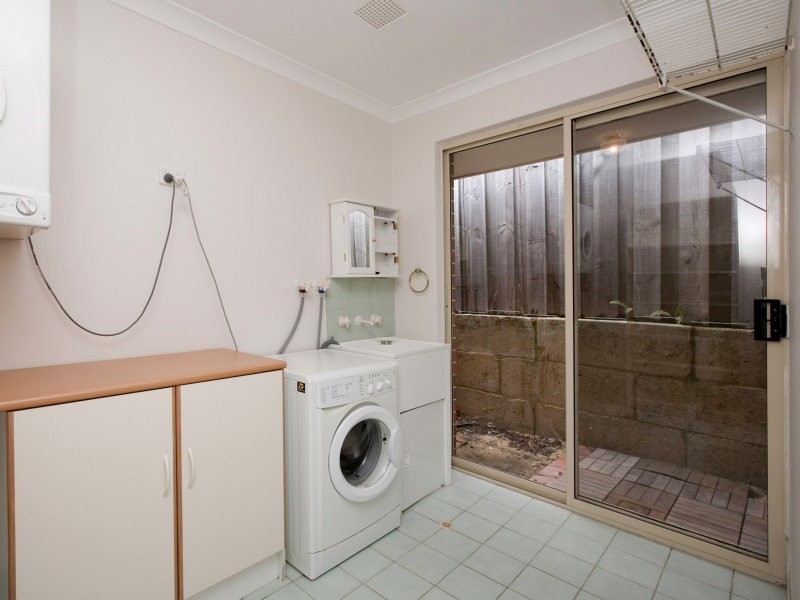 12 Parkhurst Rise, Padbury WA 6025