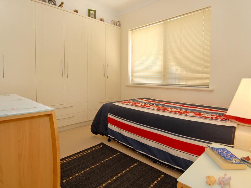 42 Abrolhos Drive, Heathridge WA 6027