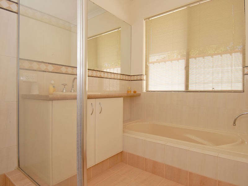 42 Abrolhos Drive, Heathridge WA 6027