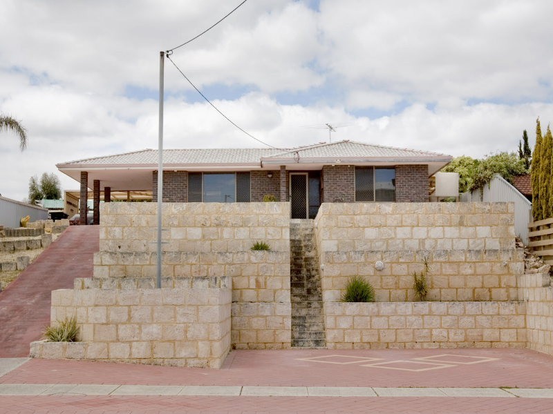 14 Karalundie Way, Mullaloo WA 6027