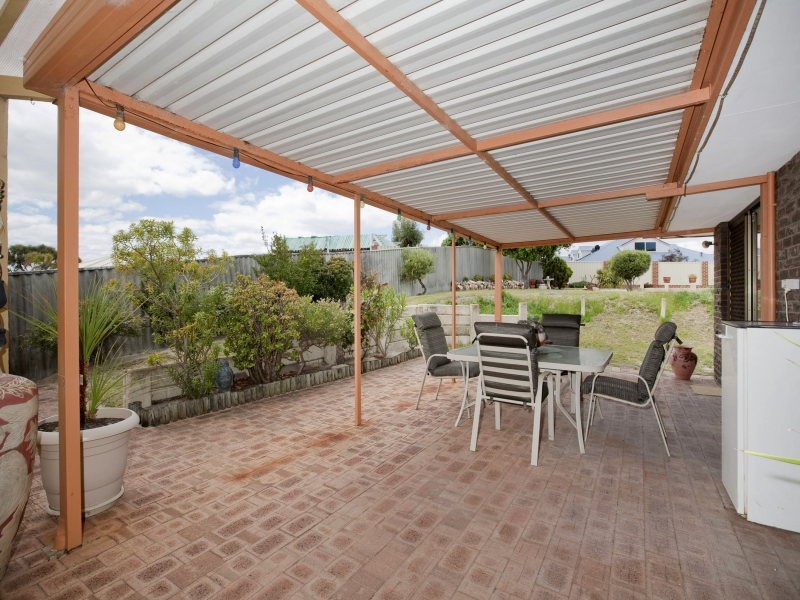 14 Karalundie Way, Mullaloo WA 6027