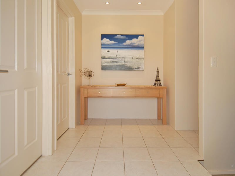8 Eclipse Crescent, Kallaroo WA 6025