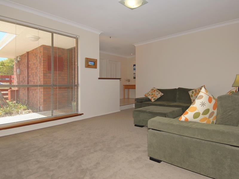 8 Eclipse Crescent, Kallaroo WA 6025