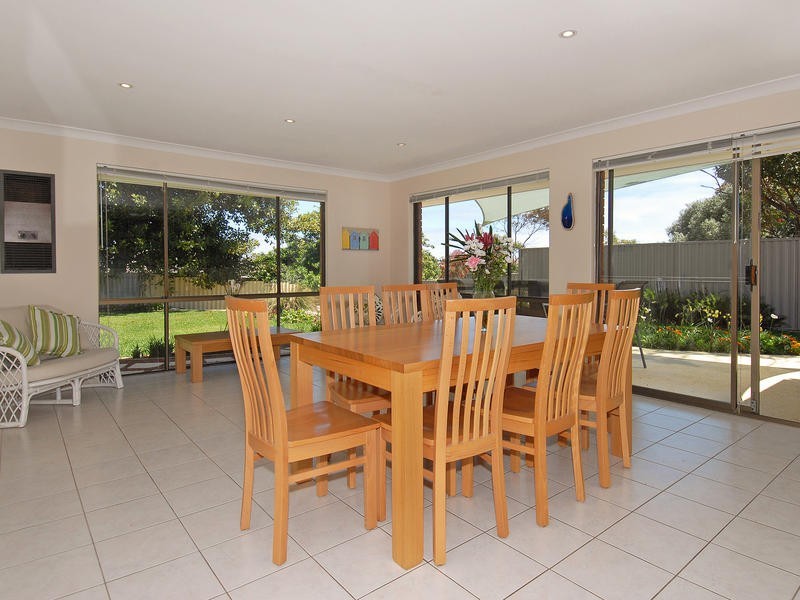 8 Eclipse Crescent, Kallaroo WA 6025