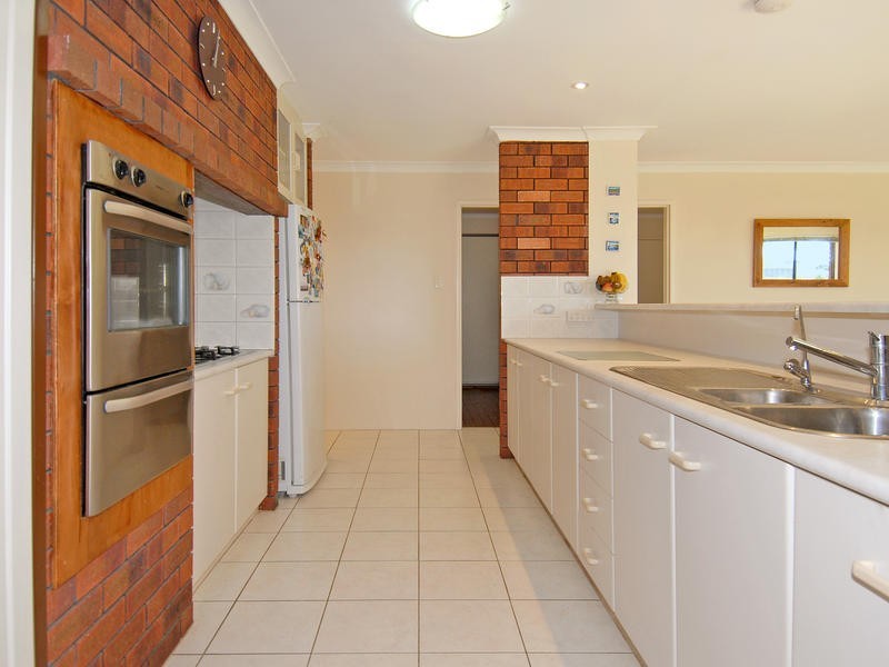8 Eclipse Crescent, Kallaroo WA 6025