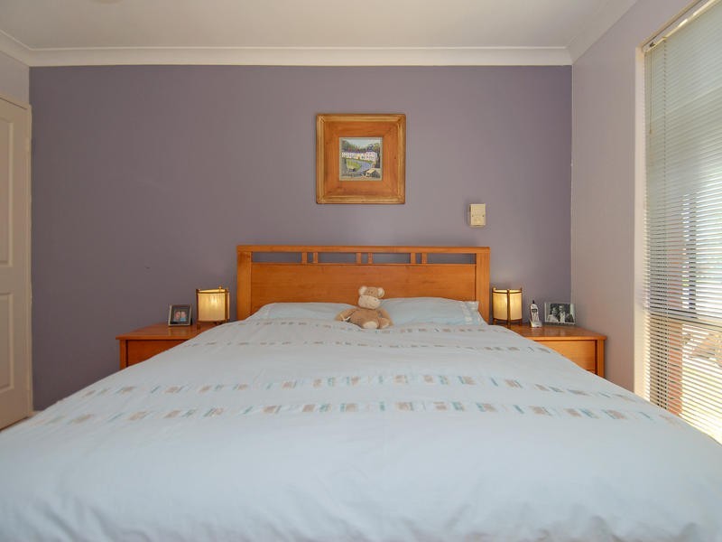 8 Eclipse Crescent, Kallaroo WA 6025